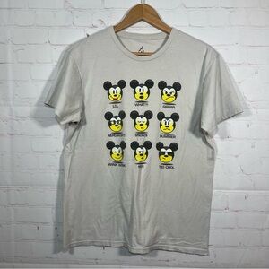 Disney Mickey Emoji Graphic T Shirt Women’s Side Medium Gray Preshrunk Cotton